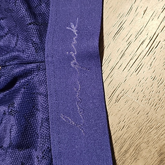 PINK NWOT Victoria's Secret Blue Halter Style Bralette Size Med 36DD - Picture 6 of 6